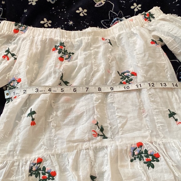 🥭(4 for $15) RedHaute XS Off the shoulder Top - Picture 2 of 6